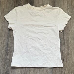 Women's IVORY Short Sleeve Top